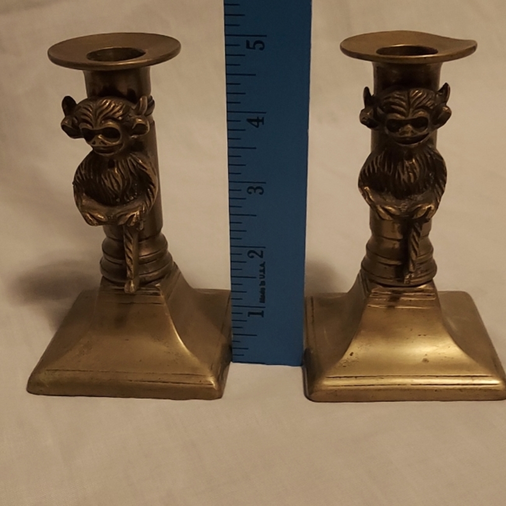 Candle holder